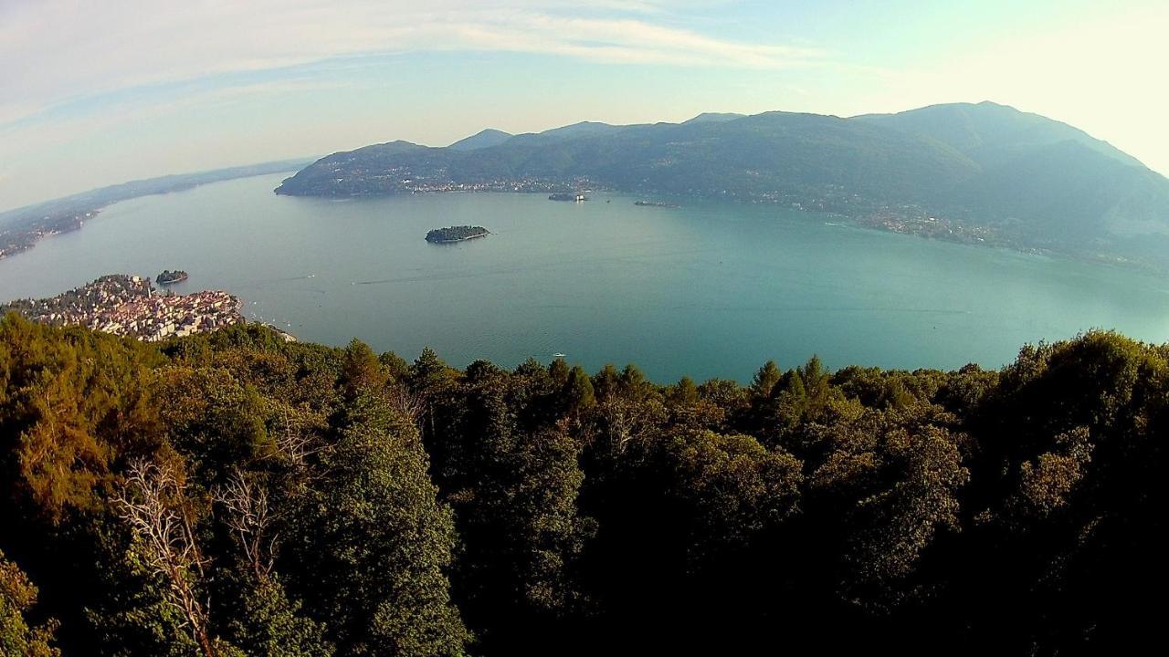 Agriturismo Monterosso แวร์บาเนีย ภายนอก รูปภาพ