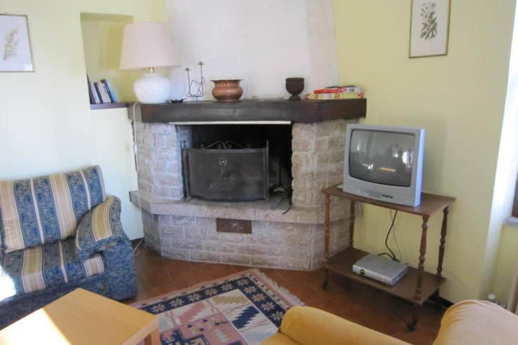 Agriturismo Monterosso แวร์บาเนีย ภายนอก รูปภาพ