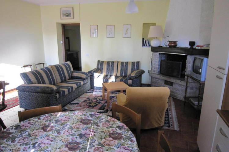Agriturismo Monterosso แวร์บาเนีย ภายนอก รูปภาพ